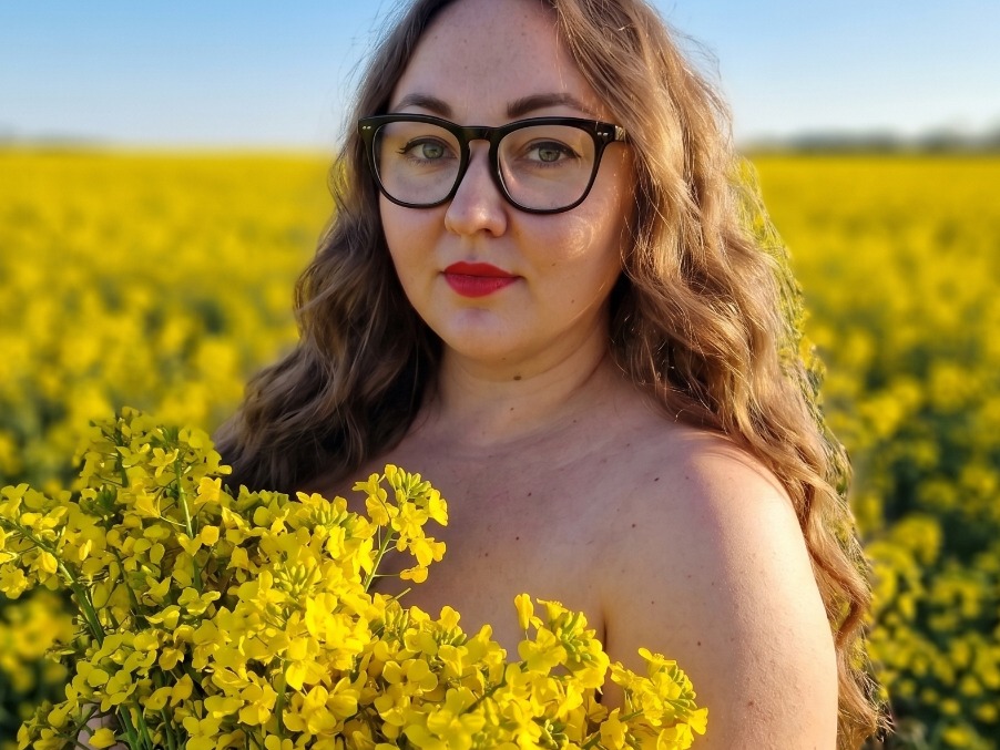 Mia-BBW Mia-BBW
