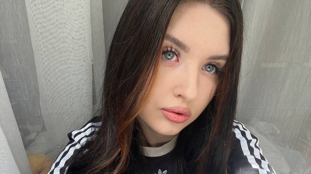 PeachyKiss PeachyKiss